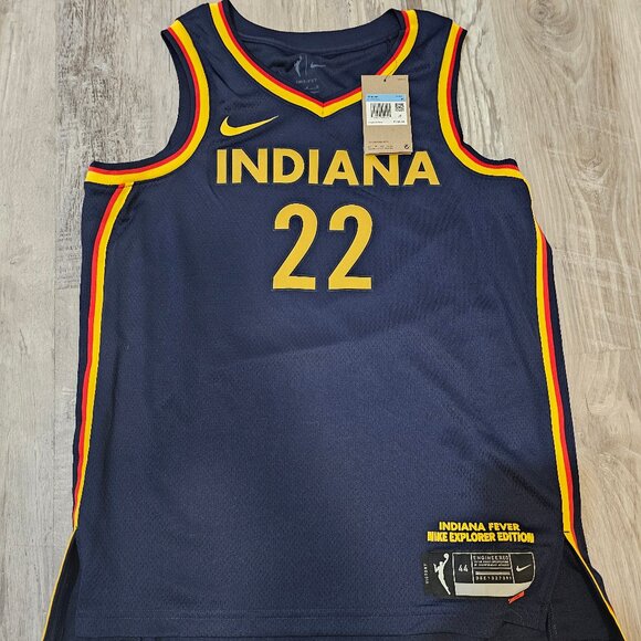 Caitlin Clark Nike Explorer Jersey Size Medium - Picture 1 of 2